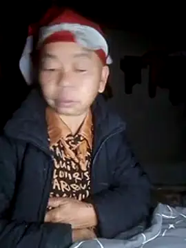 Snapshot of VangLe73 chatting on 25, 11, 2025 VangLe73 online show from 25, 11, 2025