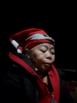 Snapshot of VangLe73 chatting on 28, 11, 2025 VangLe73 online show from 28, 11, 2025