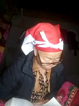 Snapshot of VangLe73 chatting on 1, 12, 2025 VangLe73 online show from 1, 12, 2025