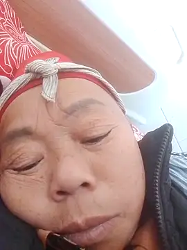 Snapshot of VangLe73 chatting on 22, 12, 2025 VangLe73 online show from 22, 12, 2025