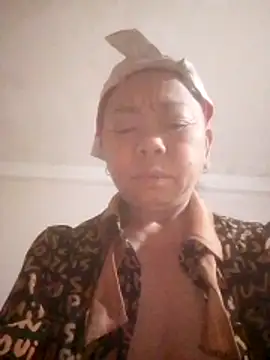 Snapshot of VangLe73 chatting on 28, 2, 2026 VangLe73 online show from 28, 2, 2026