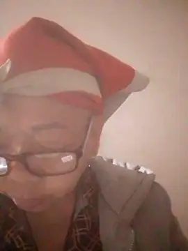 Snapshot of VangLe73 chatting on 11, 3, 2026 VangLe73 online show from 11, 3, 2026