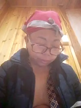 Snapshot of VangLe73 chatting on 16, 3, 2026 VangLe73 online show from 16, 3, 2026