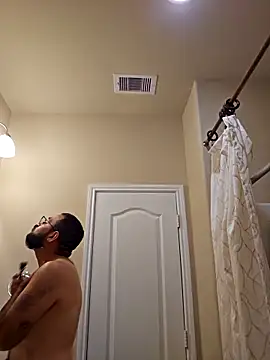 Snapshot of Lb228w chatting on 15, 10, 2025 Lb228w online show from 15, 10, 2025