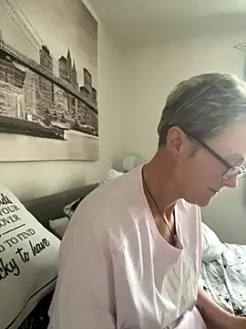 Curvy-Jinx online show from 26, 10, 2025