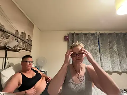 Curvy-Jinx online show from 22, 7, 2026