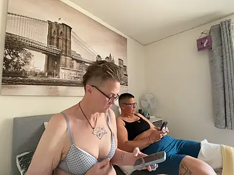 Curvy-Jinx online show from 27, 7, 2026