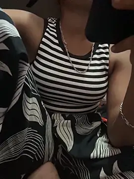 Snapshot of sakshi5533 chatting on 5, 10, 2025 sakshi5533 online show from 5, 10, 2025