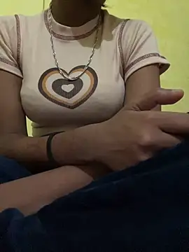 Snapshot of sakshi5533 chatting on 18, 10, 2025 sakshi5533 online show from 18, 10, 2025