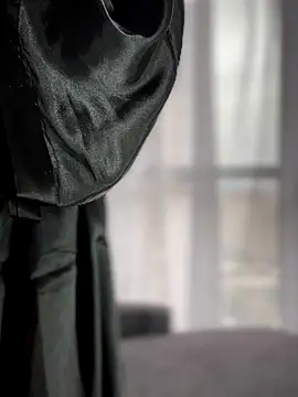 Sofi Leal online show from 6, 11, 2025