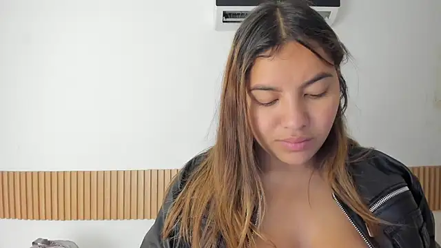 OliviaSweett online show from 13, 10, 2025