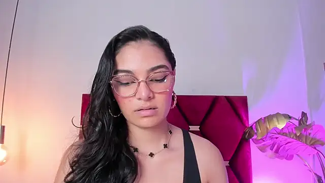 LunaAspen  online show from 10, 2, 2026