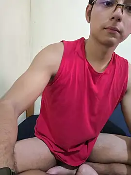 Snapshot of paullinho_26 chatting on 5, 3, 2026 paullinho 26 online show from 5, 3, 2026