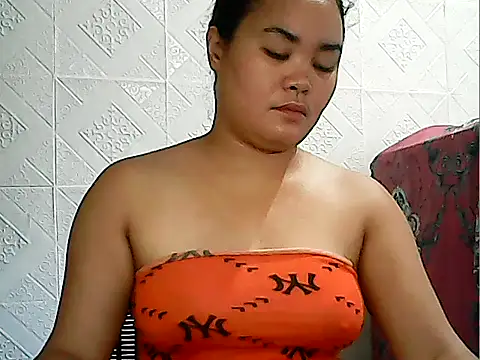 CreamyPussy4uxx online show from 27, 5, 2026