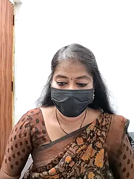Snapshot of tamil_Sigappu_Roja chatting on 11, 6, 2026 tamil Sigappu Roja online show from 11, 6, 2026