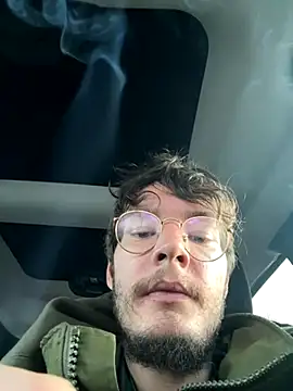 Snapshot of Hungboxer69 chatting on 13, 10, 2025 Hungboxer69 online show from 13, 10, 2025