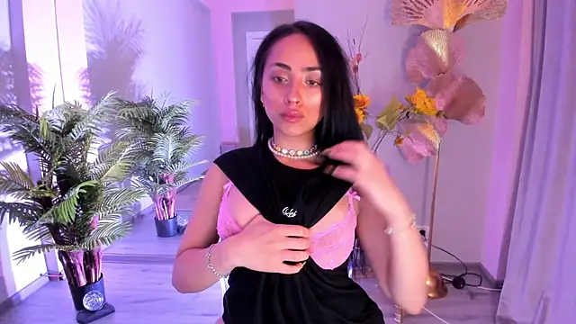 Cupcake Izzy online show from 4, 7, 2026