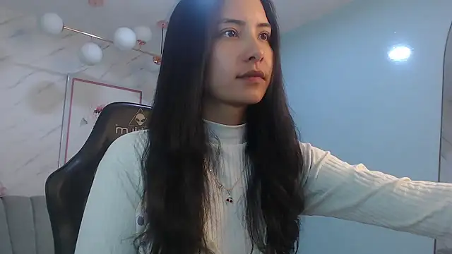 victoria hernandez t  online show from 14, 4, 2026