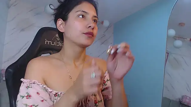 Snapshot of victoria_hernandez_t_ chatting on 3, 6, 2026 victoria hernandez t online show from 3, 6, 2026