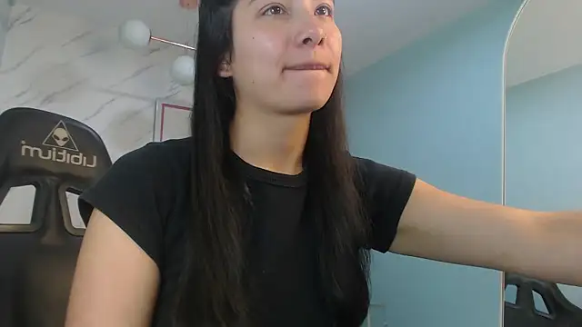Snapshot of victoria_hernandez_t_ chatting on 6, 6, 2026 victoria hernandez t online show from 6, 6, 2026