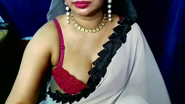 QUEEN SAKHI- online show from 12, 3, 2026