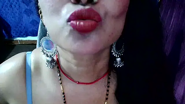 QUEEN SAKHI- online show from 6, 6, 2026