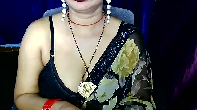 QUEEN SAKHI- online show from 9, 6, 2026