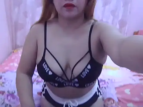 Snapshot of WildPussy4uxx chatting on 24, 6, 2026 WildPussy4uxx online show from 24, 6, 2026
