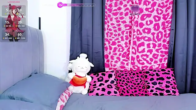crisbunny x online show from 25, 7, 2026