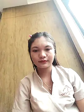 Duyen02 online show from 2, 10, 2025