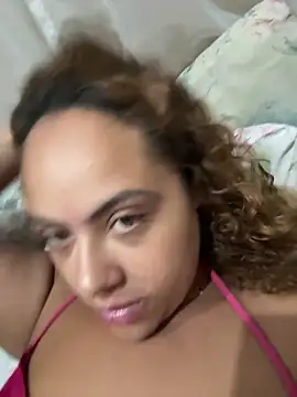 Chloe Leaozinho online show from 8, 3, 2026