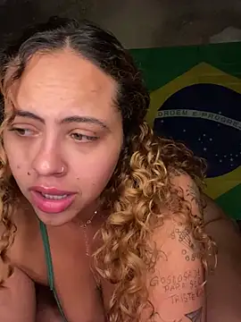 Chloe Leaozinho online show from 20, 6, 2026