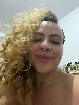 Chloe Leaozinho online show from 14, 7, 2026