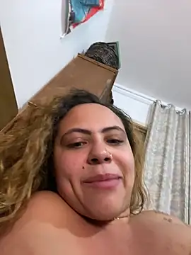 Chloe Leaozinho online show from 15, 7, 2026