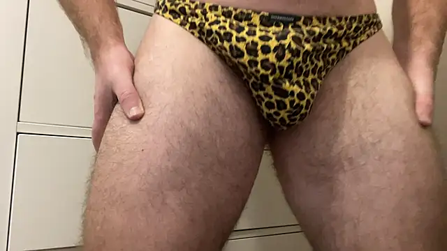 Snapshot of BrianJohnson_ chatting on 4, 11, 2025 BrianJohnson online show from 4, 11, 2025