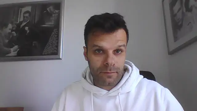 Snapshot of FROCETTO93 chatting on 1, 12, 2025 FROCETTO93 online show from 1, 12, 2025