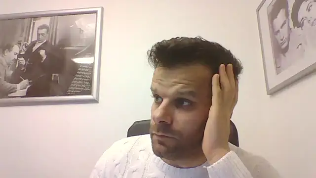 Snapshot of FROCETTO93 chatting on 4, 12, 2025 FROCETTO93 online show from 4, 12, 2025