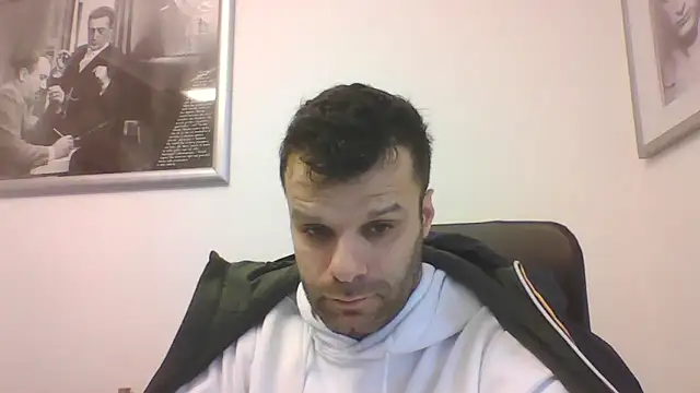 Snapshot of FROCETTO93 chatting on 5, 2, 2026 FROCETTO93 online show from 5, 2, 2026