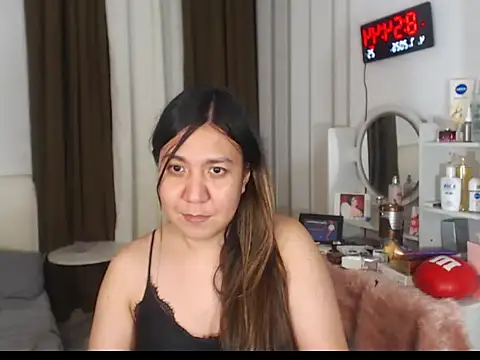 stellahugeX online show from 4, 7, 2026