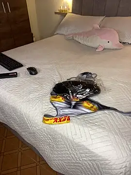 juliana-mancini online show from 6, 3, 2026