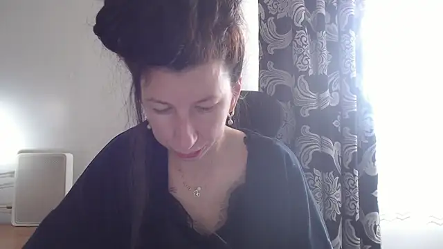 RosieHayes online show from 26, 11, 2025