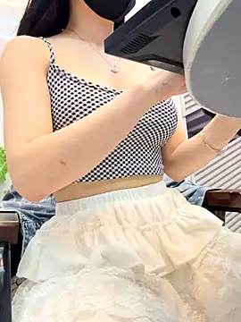 Snapshot of Linh_2004 chatting on 20, 9, 2025 Linh 2004 online show from 20, 9, 2025