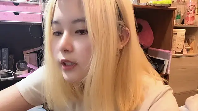 luna51888 online show from 22, 10, 2025