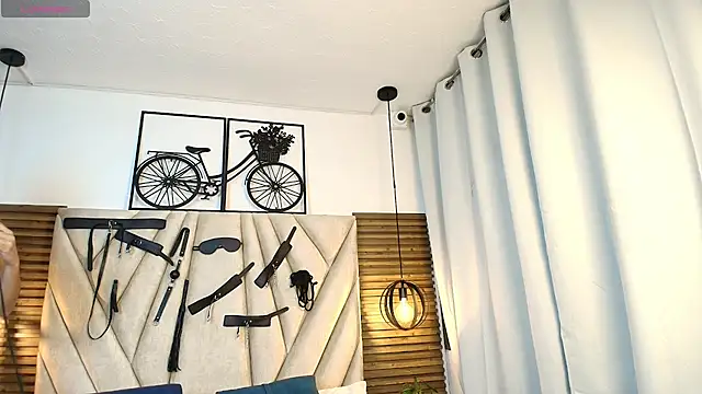 Cinthiabaker online show from 5, 11, 2025