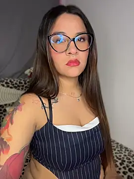Linda Bellucci online show from 10, 7, 2026