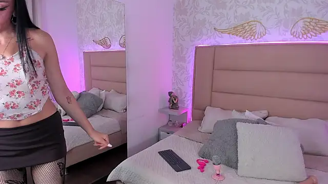 tiffany wine online show from 30, 9, 2025