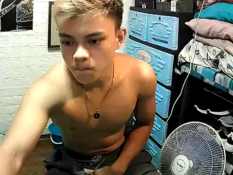 Pinoy slutcummer69 online show from 15, 11, 2025