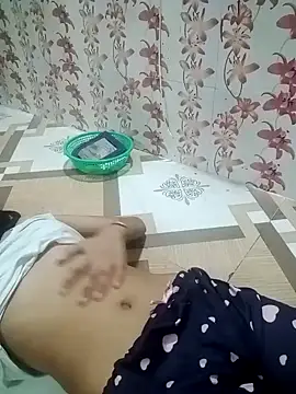 Snapshot of Meenaksi-singh chatting on 19, 9, 2025 Meenaksi-singh online show from 19, 9, 2025