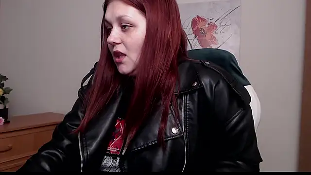 Alisawoods  online show from 8, 3, 2026