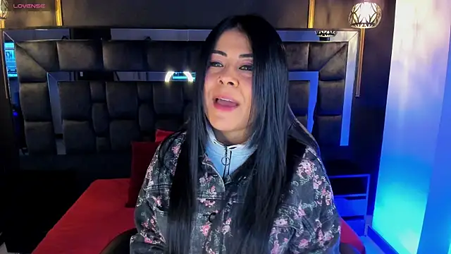 Aniajoness  online show from 25, 6, 2026